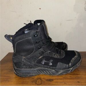 Under Armour Charged Men's  valets Tactucal Black Athletic Boot